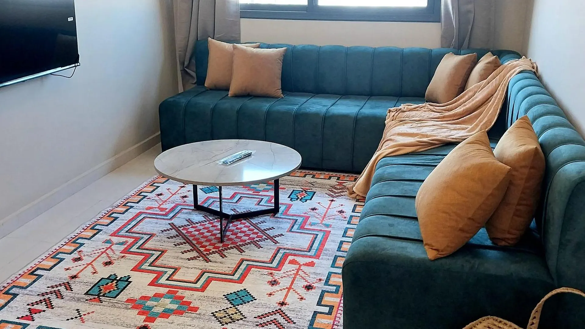 Family Airport Relax Apartment Deroua