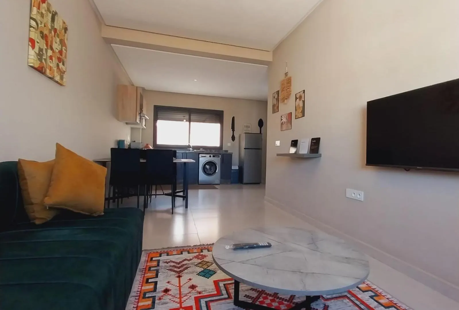 Family Airport Relax Apartment Deroua